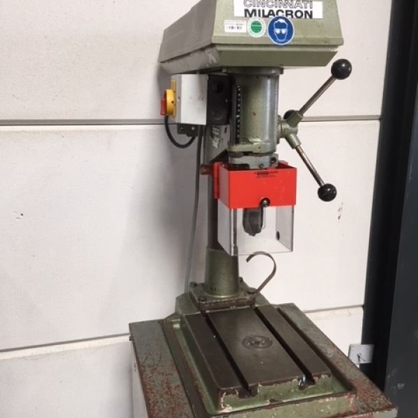 Boormachine Cincinnati Milacron PE15